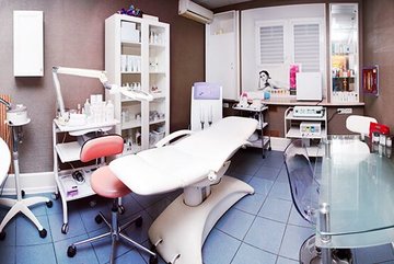 В поликлиниках появились бесплатные косметологические кабинеты