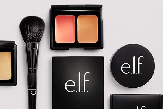 Инвесторы требуют от e.l.f. Beauty сократить расходы или продать компанию