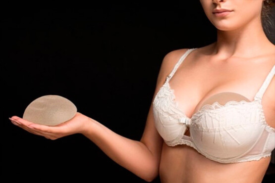 Удаление грудных имплантов – как уменьшить грудь до природных размеров?