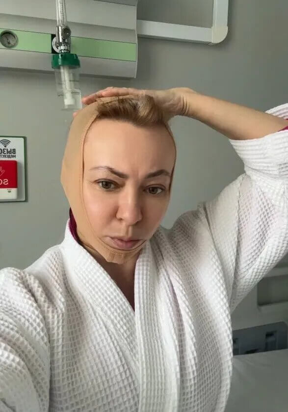 Рудковская не стесняется делиться с фанатами фото из клиники пластической хирургии
