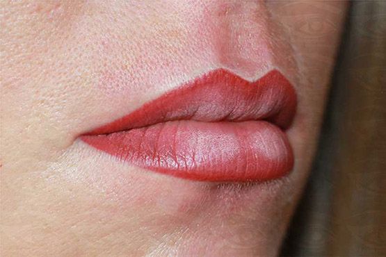 Перманентный макияж губ на пять лет