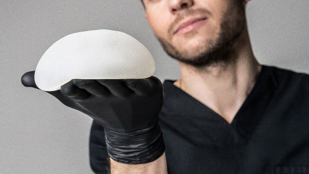 протез для&nbsp;достижения желаемой формы и&nbsp;размера груди