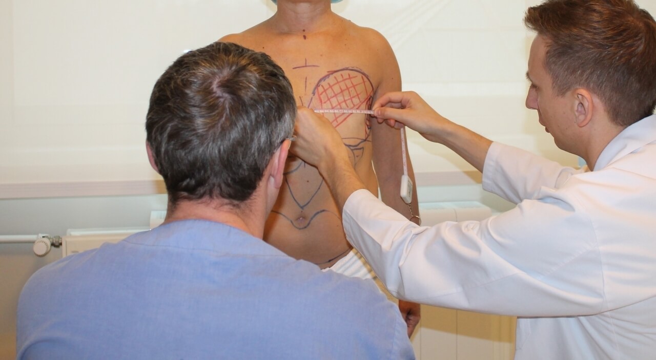 Реконструкция груди после онкологии требует особого мастерства и особых имплантов