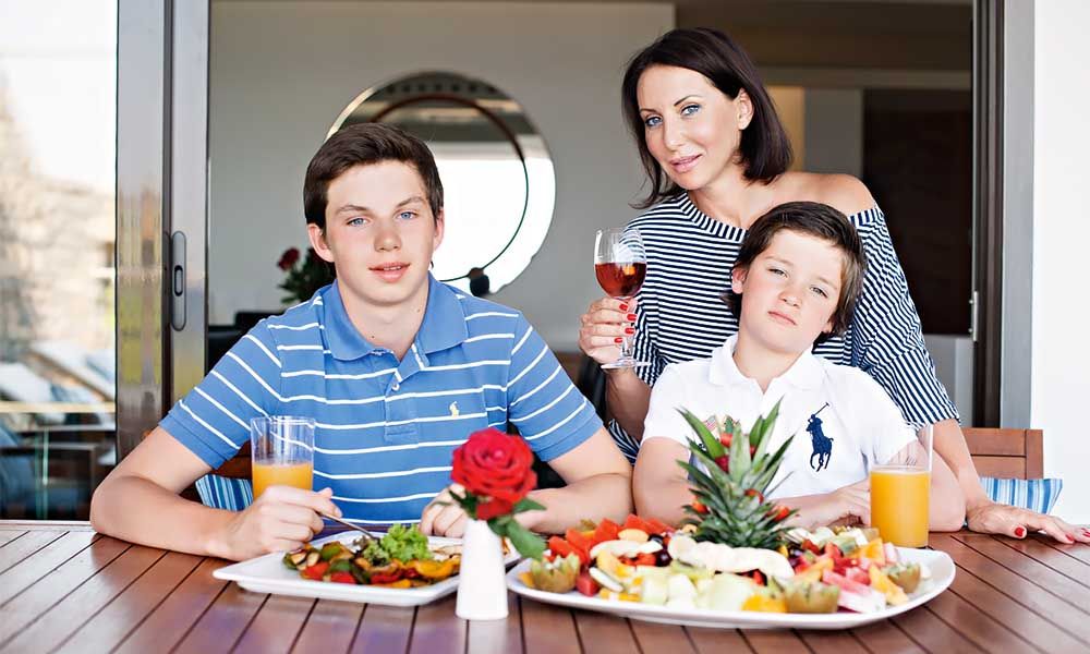 Алика Смехова семья