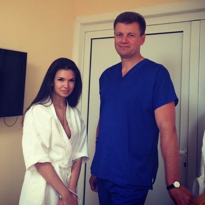 Катя Жужа с пластическим хирургом