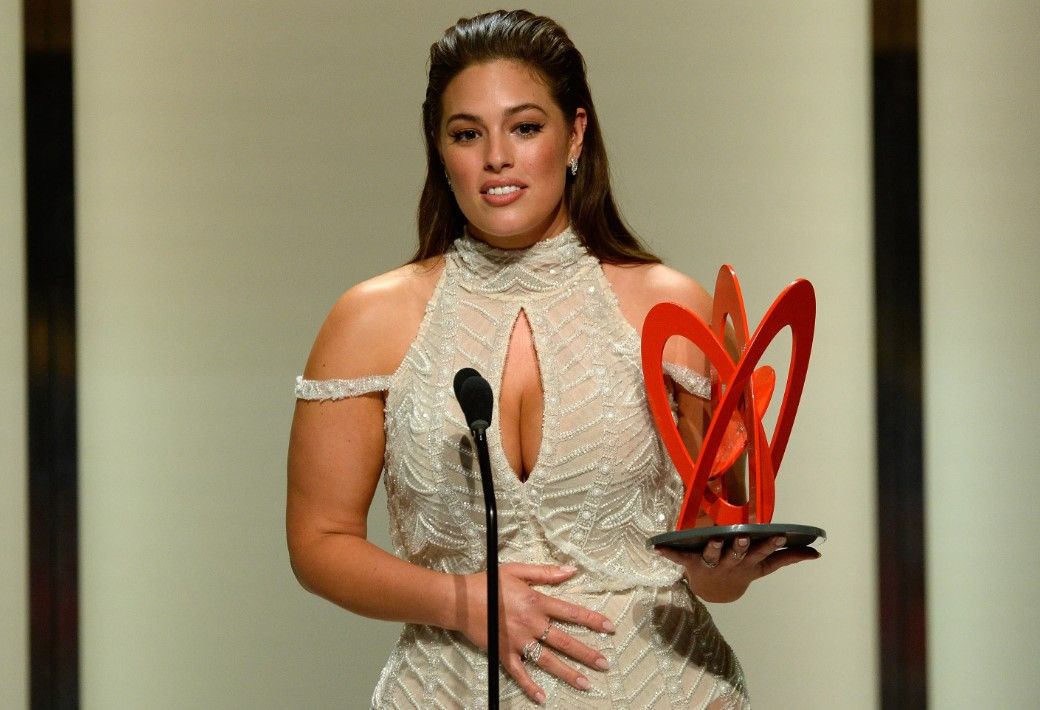 Эшли Грэм награда