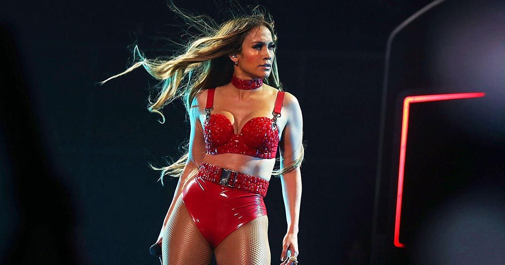 Дженнифер Лопес на сцене