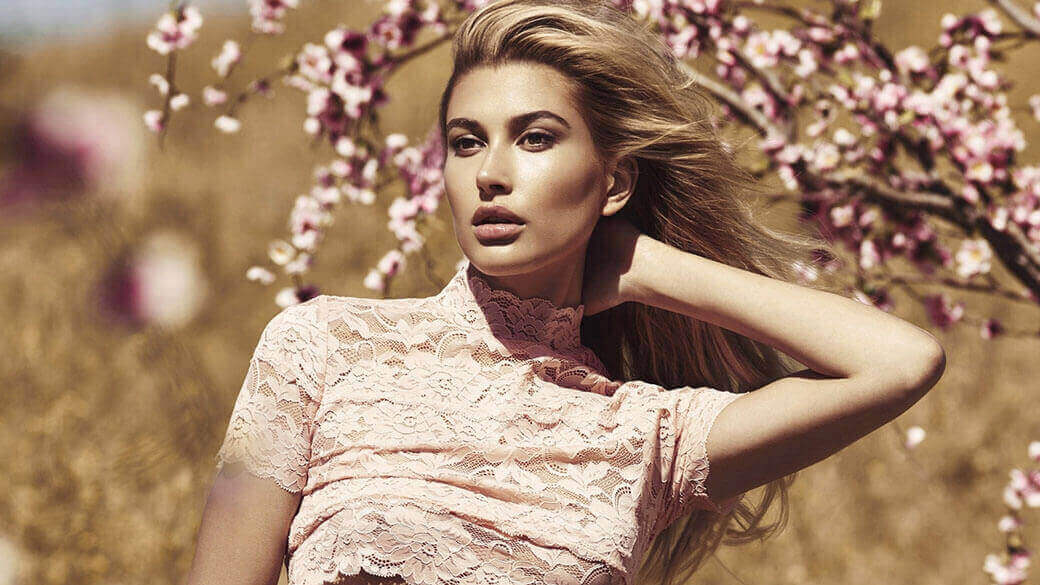 Хейли Болдуин до и после пластики