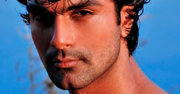 Ямочка на подбородке